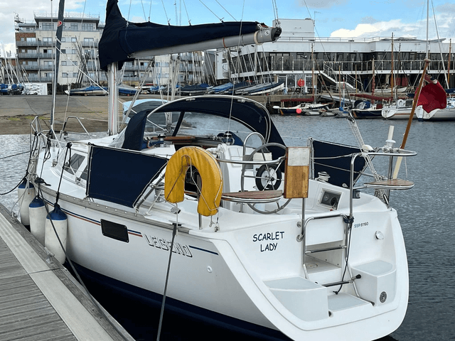 Hunter Legend 28
