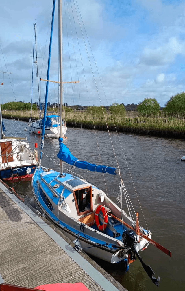 Voyager 19 Sailing Boat