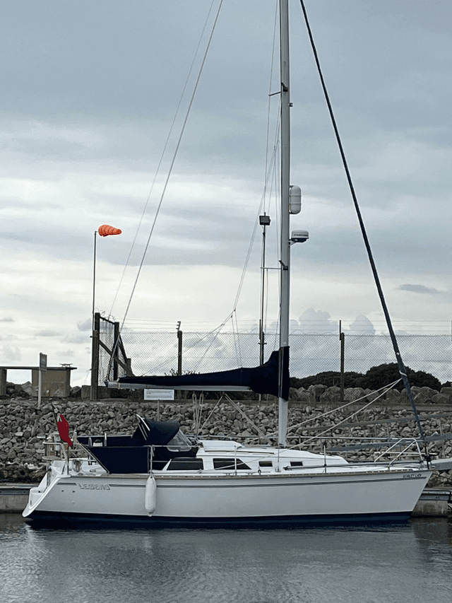 Hunter Legend 28